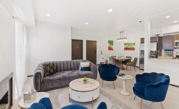 1717 Malcolm Ave, Unit 302 in Los Angeles, CA - Foto de edificio - Building Photo