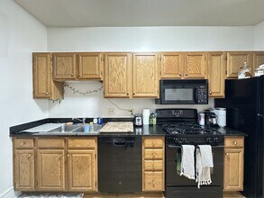 6717 N Sheridan Rd, Unit S2 in Chicago, IL - Building Photo - Building Photo