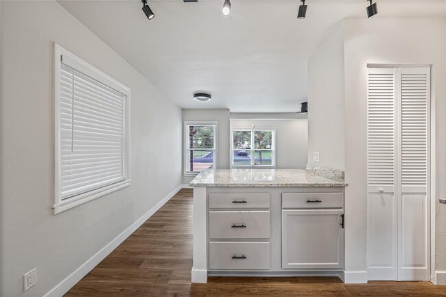 1309 Suffolk Dr in Austin, TX - Building Photo - Building Photo