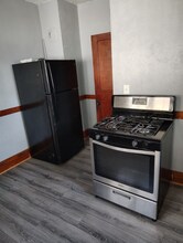 1121 E Ash St in Springfield, IL - Foto de edificio - Building Photo