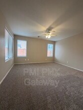 3194 W Yellow Peak Dr in San Tan Valley, AZ - Building Photo - Building Photo