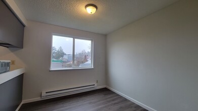 5626 Delridge Wy SW in Seattle, WA - Building Photo - Building Photo