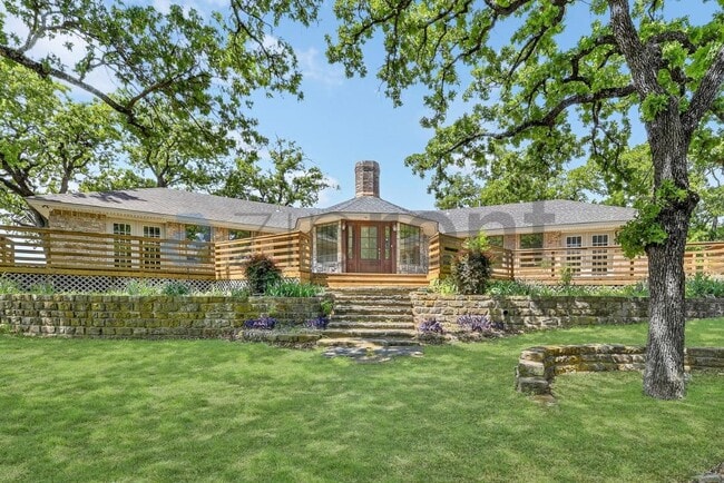 property at 3901 High Rd