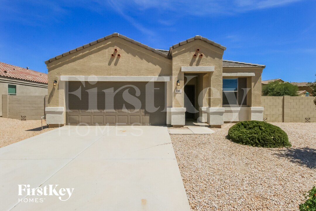 11360 E Marigold Ln in Florence, AZ - Building Photo