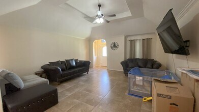 2002 Butkus Dr in Edinburg, TX - Building Photo - Building Photo