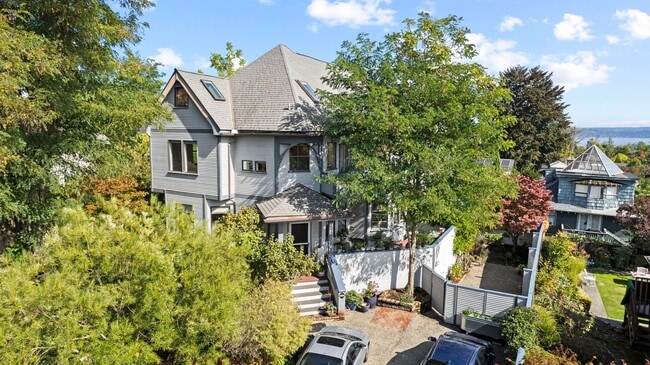 property at 326 30th Ave