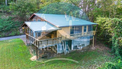 945 E Main St in Sylva, NC - Building Photo - Building Photo