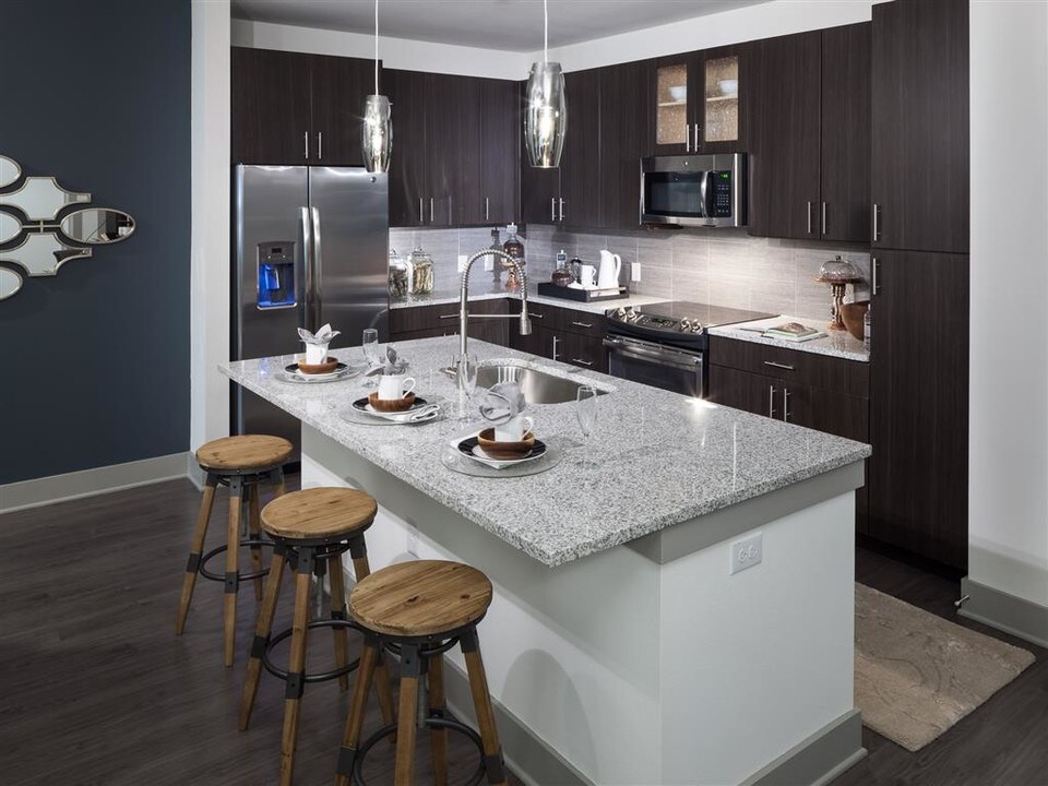 Broadstone 5151 in Dallas, TX - Building Photo