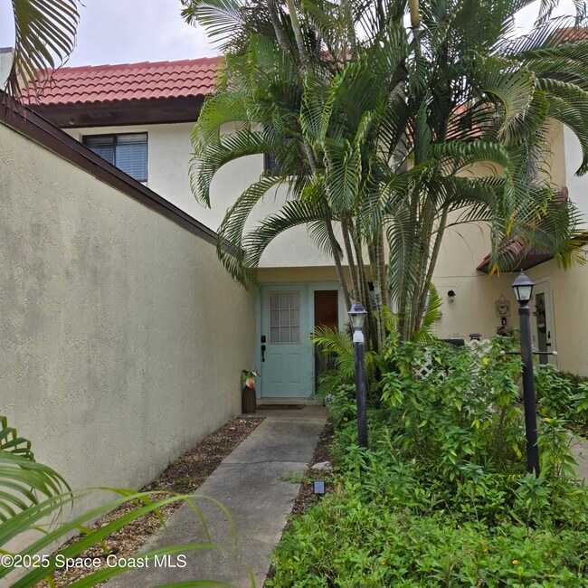 8761 Ilex Ct in Cape Canaveral, FL - Building Photo - Building Photo