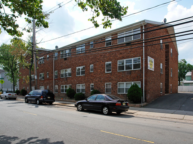 443 Delavan Ave in Newark, NJ - Building Photo - Building Photo