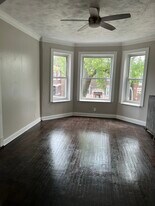 3940 W Gladys Ave, Unit 2 in Chicago, IL - Building Photo