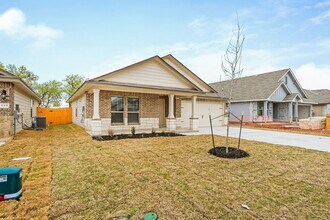 117 Nathaniel Dr in Taylor, TX - Building Photo - Building Photo