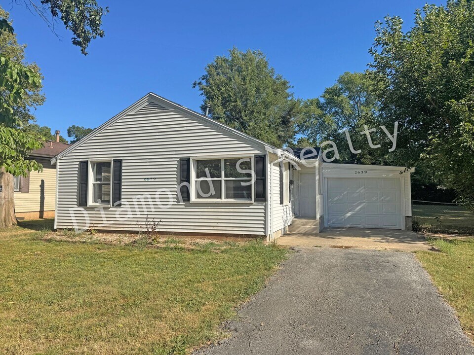 2639 W Page St in Springfield, MO - Building Photo