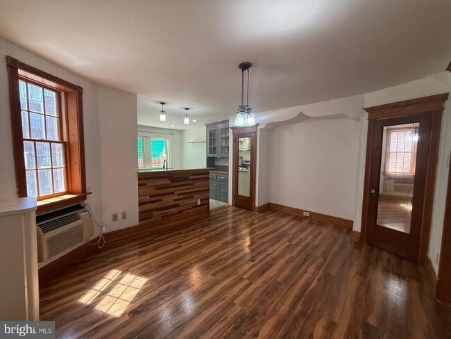 3352 Englewood St in Philadelphia, PA - Foto de edificio - Building Photo