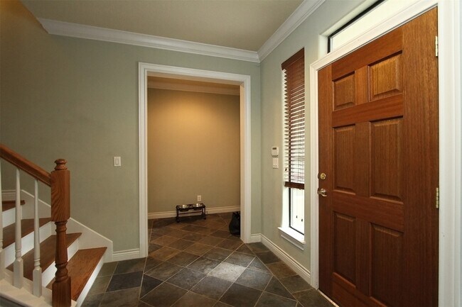 property at 5525 Kiam St