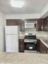 12323 Cedar Springs Ln in Oklahoma City, OK - Building Photo - Building Photo