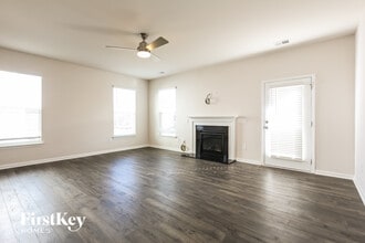 562 Hillpark Ln in Greer, SC - Building Photo - Building Photo