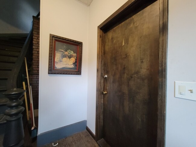 533 S Goodman St-Unit -1 in Rochester, NY - Building Photo - Building Photo