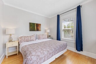 2101 Kirkwood Ave in Charlotte, NC - Foto de edificio - Building Photo