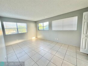 3560 NW 114th Terrace in Coral Springs, FL - Building Photo - Building Photo