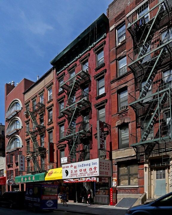 163 Mott St in New York, NY - Foto de edificio