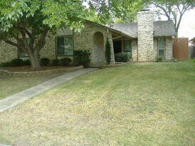 637 Red River Dr in Lewisville, TX - Building Photo