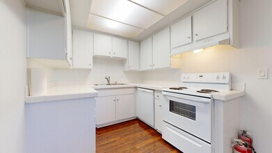 2940 W 235th St in Torrance, CA - Foto de edificio - Building Photo