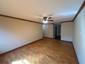2451 S Holland Ave in Springfield, MO - Building Photo - Building Photo
