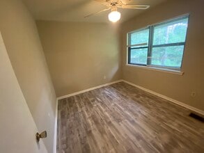 195 Overland Rd in Montevallo, AL - Building Photo - Building Photo