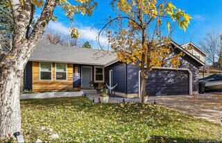 4262 S Laredo Way in Aurora, CO - Building Photo