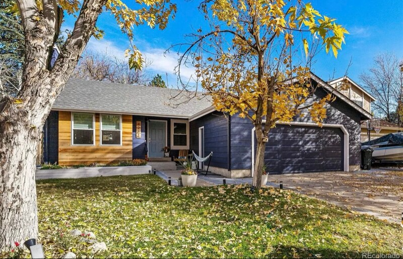 4262 S Laredo Way in Aurora, CO - Building Photo