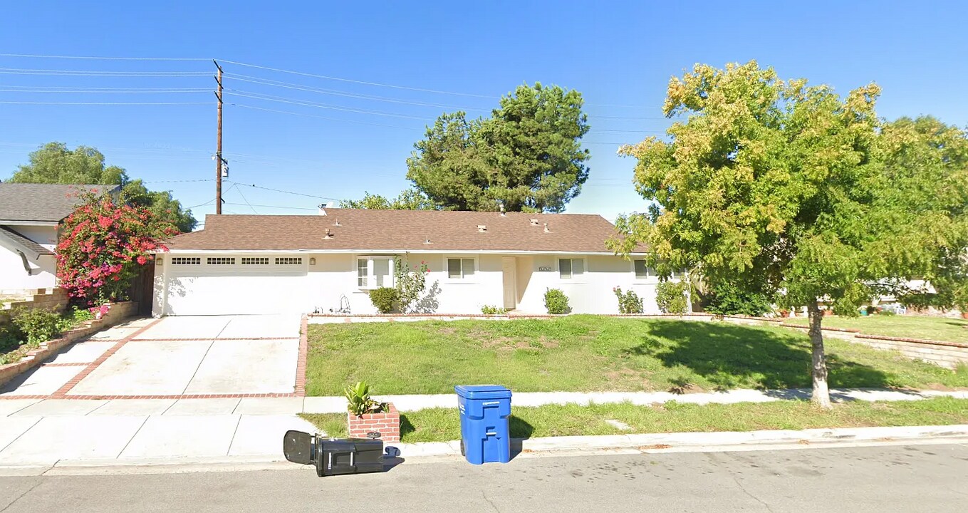 3187 Calle Quebracho in Thousand Oaks, CA - Building Photo
