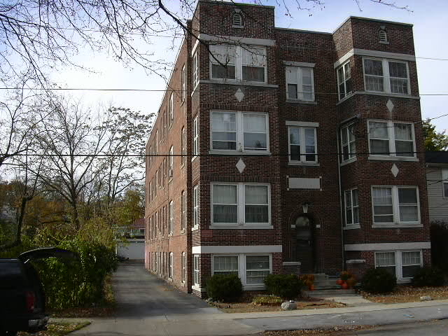 82 Carroll St in Poughkeepsie, NY - Foto de edificio