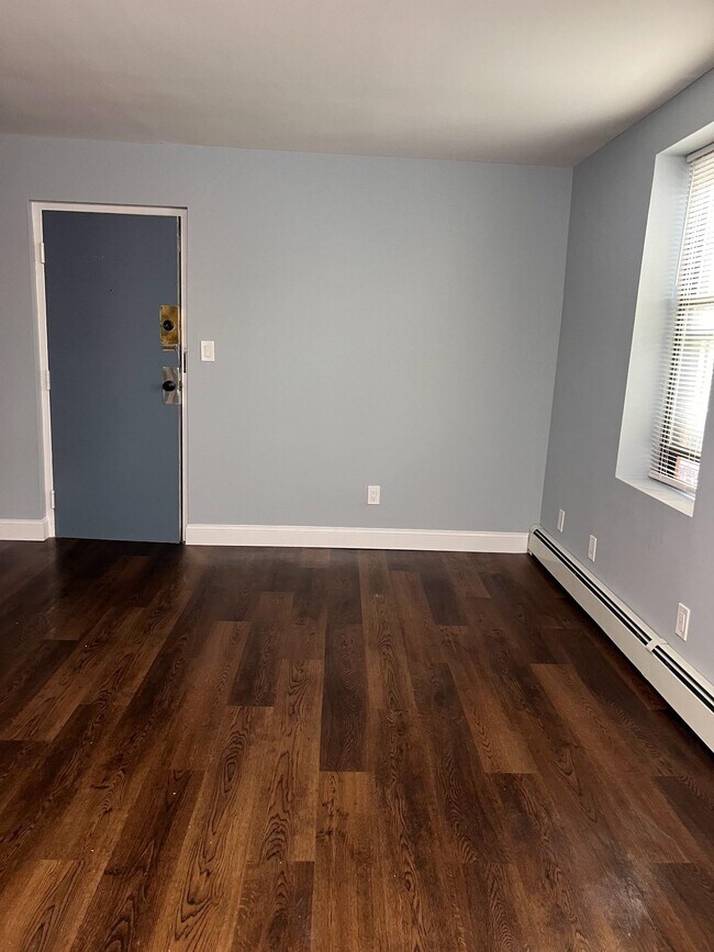 817 10th St in Union City, NJ - Building Photo - Building Photo