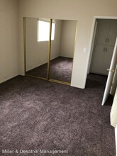 635 S Grevillea Ave in Inglewood, CA - Building Photo - Building Photo