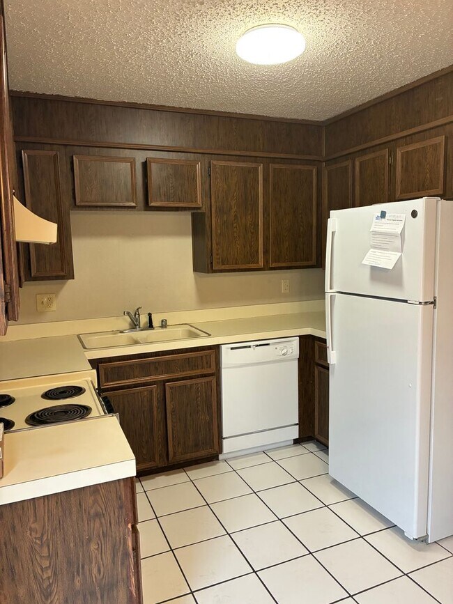6107 37th St in Lubbock, TX - Building Photo - Building Photo