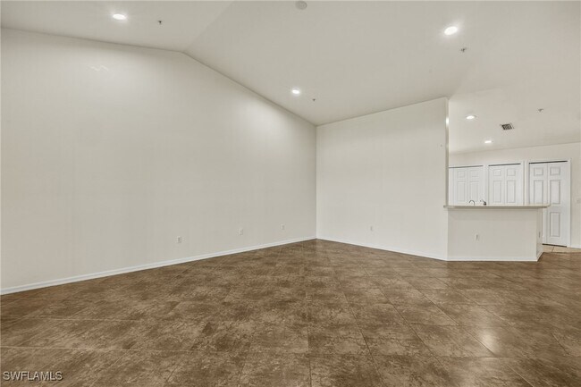 1280 Henley St in Naples, FL - Building Photo - Building Photo