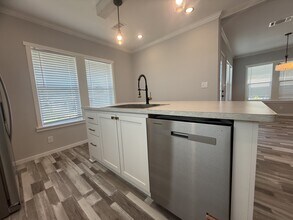 5715 Camelford Dr in Sarasota, FL - Building Photo - Building Photo