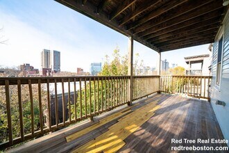 37 Calumet St, Unit 2 in Boston, MA - Foto de edificio - Building Photo