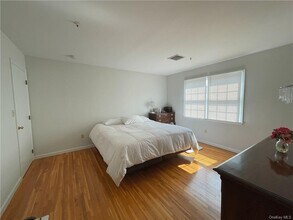 7 Irving Pl-Unit -Front in Harrison, NY - Building Photo - Building Photo