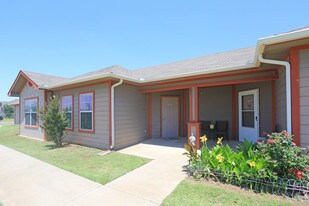 Hillcrest Manor Senior Apartments in Lubbock, TX - Building Photo