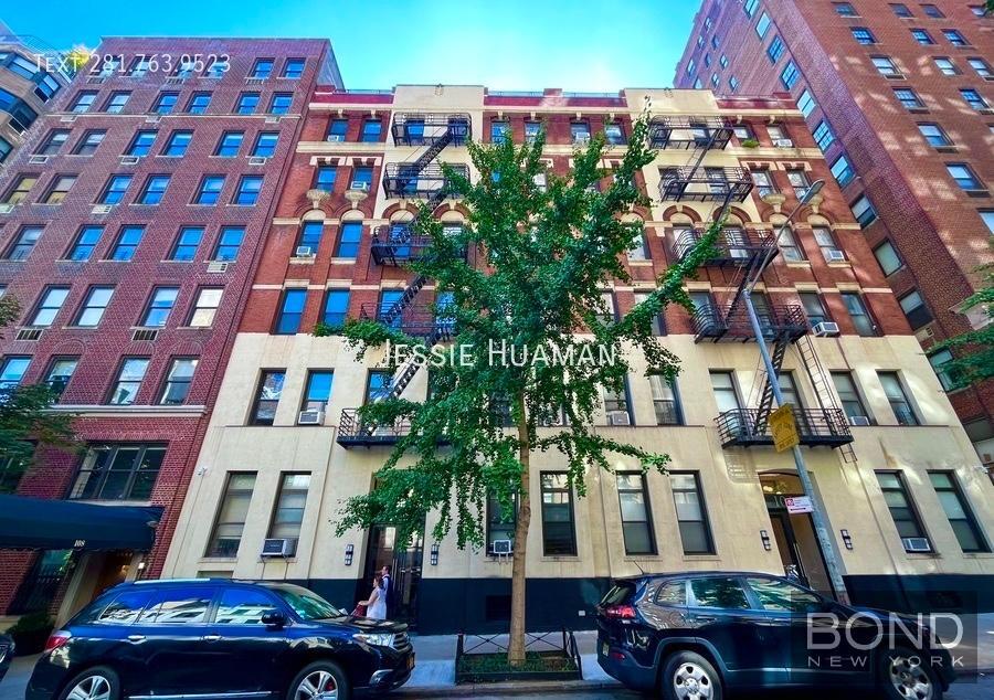 106 E 81st St, Unit 3A in New York, NY - Building Photo