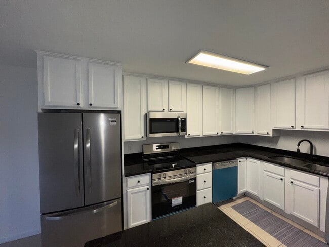 property at 110 N Lakeside Dr