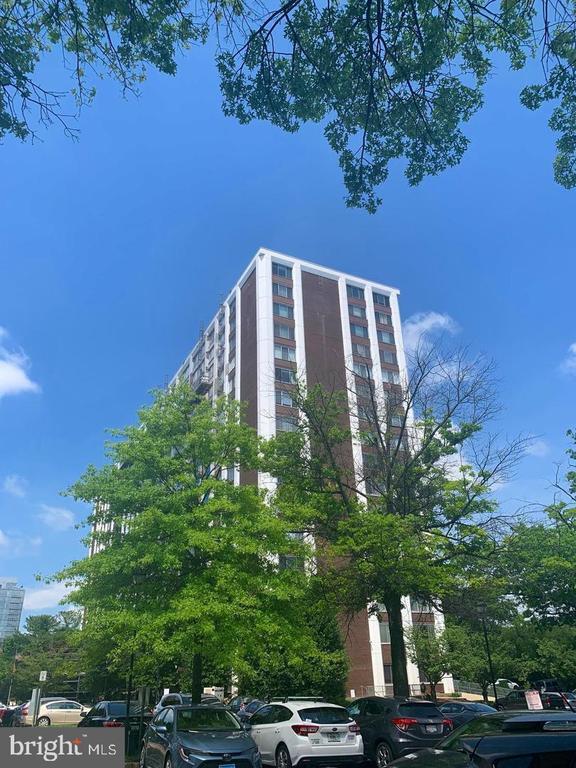 property at 11801 Rockville Pike