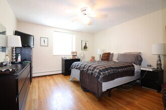 81 Green St in Brookline, MA - Building Photo - Building Photo