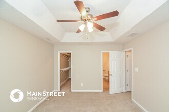 808 Woodside Park Ln in Durham, NC - Foto de edificio - Building Photo