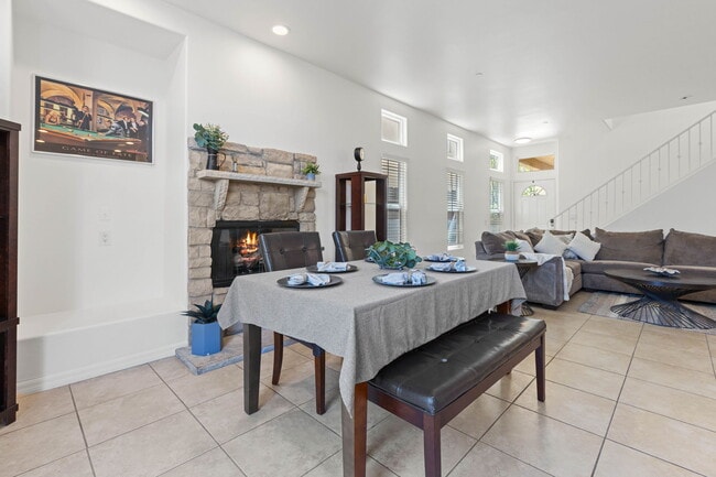 1786 Elm Ave in San Diego, CA - Building Photo - Building Photo