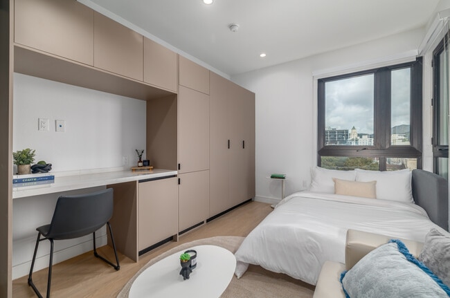 Miles at Highland CoLiving in Los Angeles, CA - Foto de edificio - Interior Photo