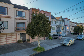 1351 25th Ave in San Francisco, CA - Foto de edificio - Building Photo