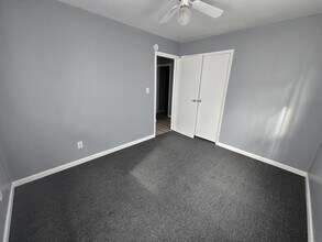 10 McEwen Ct in Monmouth, IL - Building Photo - Building Photo